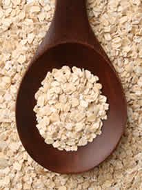 instant-oatmeal-in-spoon